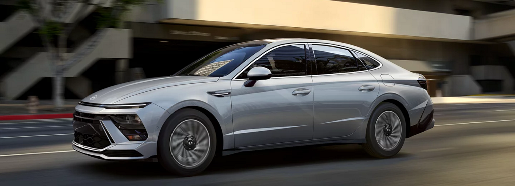Why Should You Choose A Hyundai Hybrid For Your Next Car?